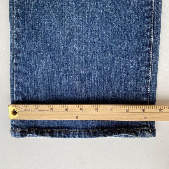 Levis 542 Flare Jeans Womens 18W/XL Blue Denim High Rise Flap Pockets - Picture 6 of 8